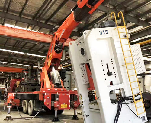 永泰县提升工作效率，选择优质折臂吊租赁服务